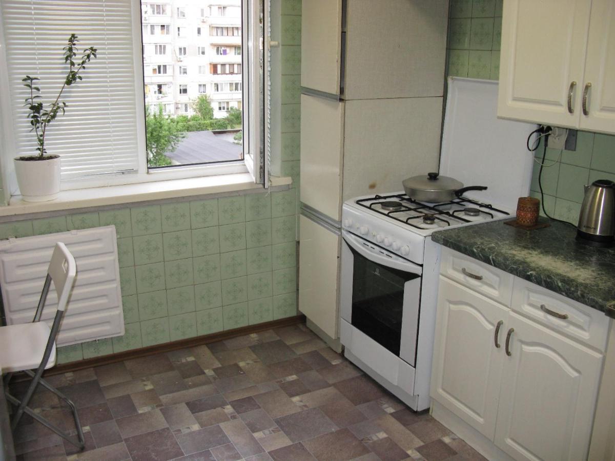 Двухкомнатная На Оболоне Kiev Exterior foto